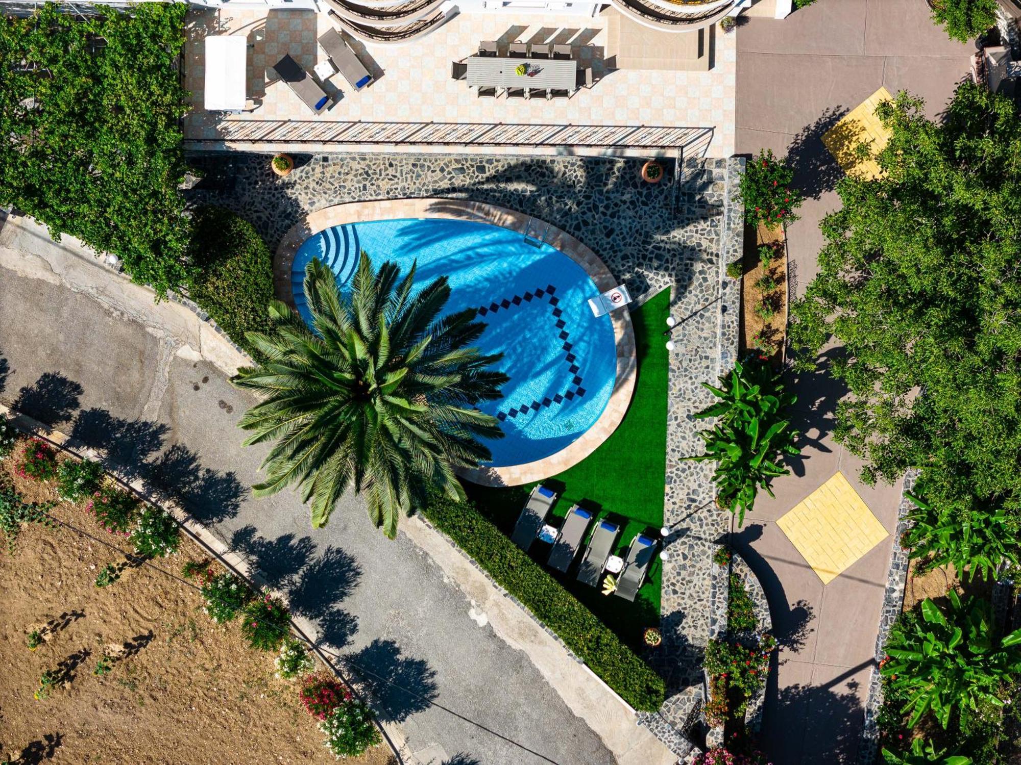 Kamelia Villa *